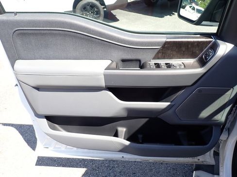Used 2022 Ford F150 Lariat AWD/4WD image 21