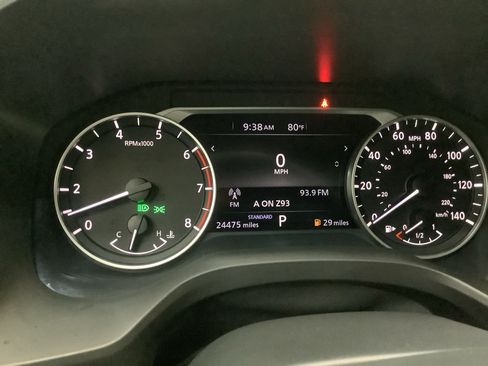 Used 2025 Nissan Rogue SV FWD image 16