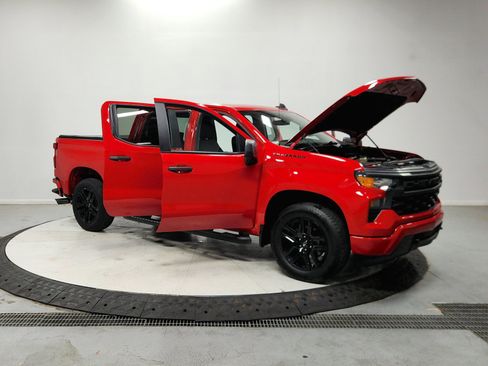 Used 2023 Chevrolet Silverado 1500 Custom w/ Rally Edition AWD/4WD image 10