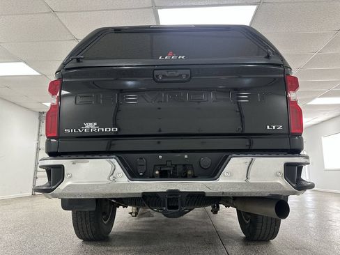 Used 2020 Chevrolet Silverado 2500 LTZ w/ LTZ Plus Package AWD/4WD image 36