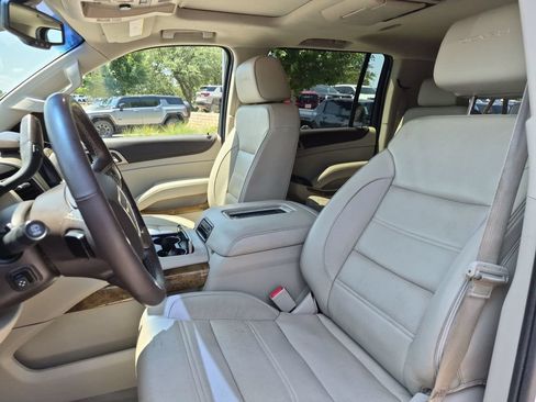 Used 2017 GMC Yukon XL Denali w/ Open Road Package AWD/4WD image 23
