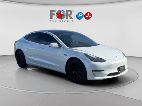 Used 2019 Tesla Model 3 Mid Range image 7