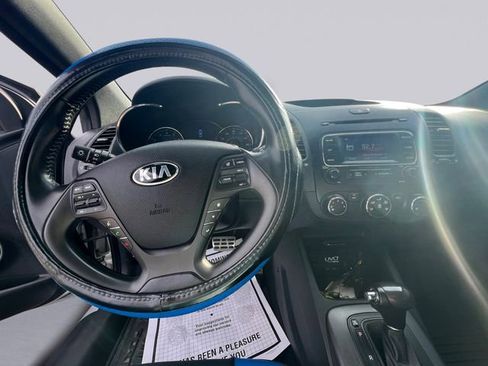 Used 2014 Kia Forte Koup SX image 12