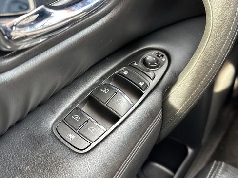 Used 2023 Nissan Armada SL RWD image 40