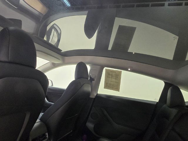 Used 2021 Tesla Model Y Long Range AWD/4WD image 19