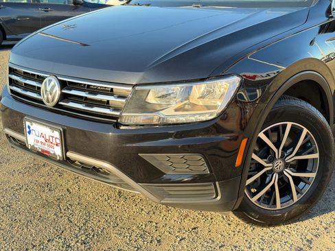 Used 2020 Volkswagen Tiguan SE w/ Panoramic Sunroof Package image 91