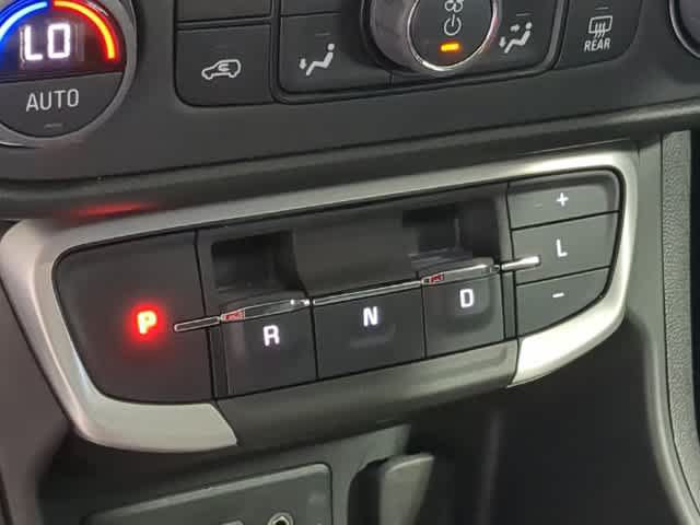 Used 2023 GMC Terrain SLE w/ Driver Convenience Package AWD/4WD image 29
