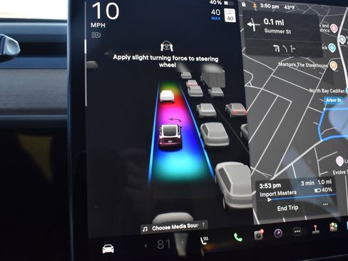 Used 2021 Tesla Model Y Long Range image 34