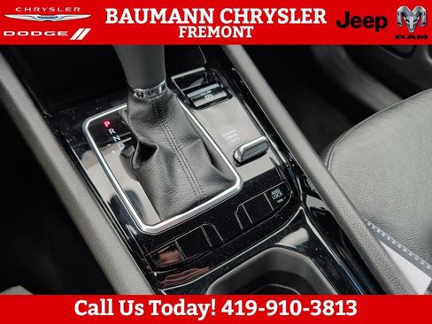 Used 2023 Jeep Compass Limited AWD/4WD image 30
