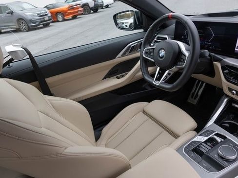 Certified 2025 BMW 440i xDrive Convertible w/ Premium Package image 19