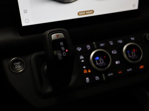 New 2025 Land Rover Defender 90 V8 image 14
