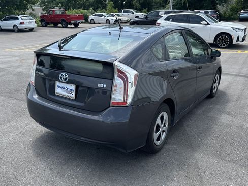Used 2013 Toyota Prius Two FWD image 10