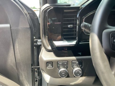 Used 2025 GMC Sierra 1500 SLE w/ X31 Off-Road Package AWD/4WD image 14