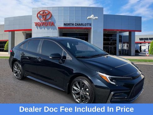 Used 2025 Toyota Corolla SE FWD image 1