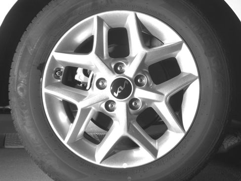 Used 2025 Kia Soul LX w/ LX Technology Package FWD image 15