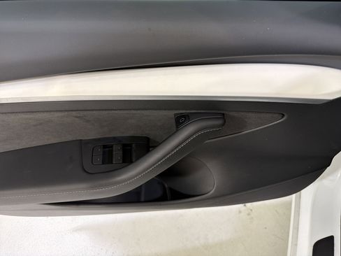 Used 2023 Tesla Model 3 Performance image 15