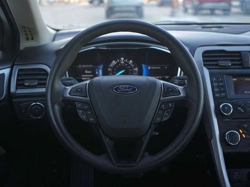 Used 2018 Ford Fusion S image 16
