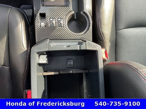 Used 2022 Toyota 4Runner TRD Off-Road Premium w/ Moonroof Package AWD/4WD image 40