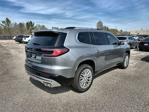 New 2026 GMC Acadia Denali w/ Super Cruise Package image 11