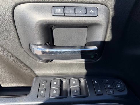 Used 2016 Chevrolet Silverado 2500 LTZ image 12