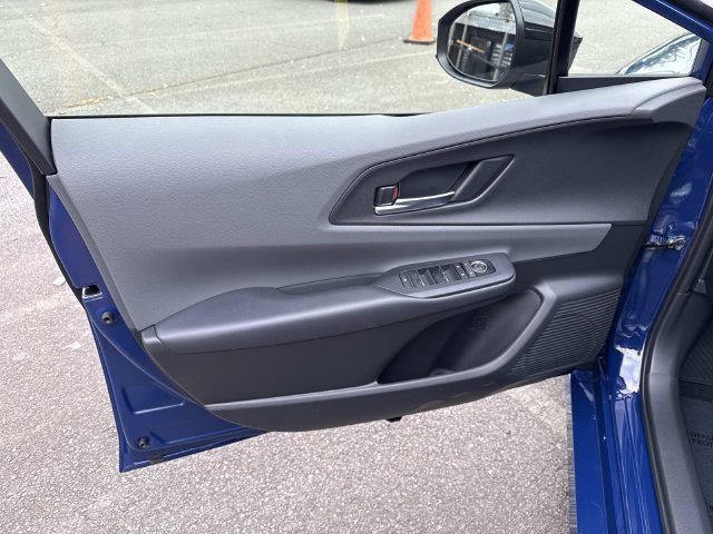 Used 2027 Toyota Prius XLE FWD image 13