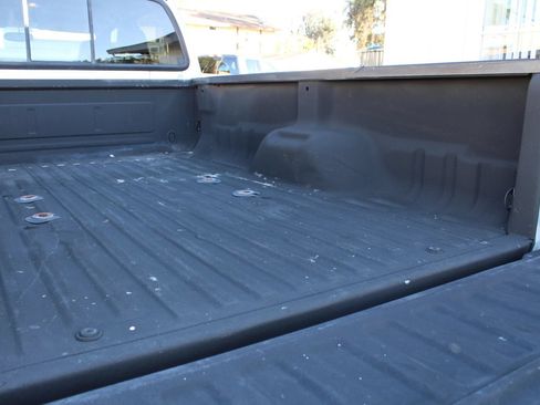 Used 2005 Ford F350 Lariat RWD image 29