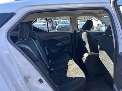 Used 2024 Nissan Kicks SV image 16