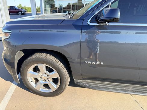 Used 2020 Chevrolet Tahoe LT w/ Luxury Package AWD/4WD image 10