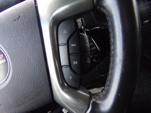 Used 2010 GMC Savana 1500 w/ Preferred Equipment Group image 60