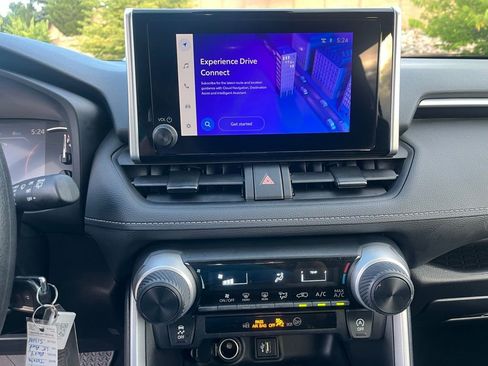 Used 2024 Toyota RAV4 LE image 21