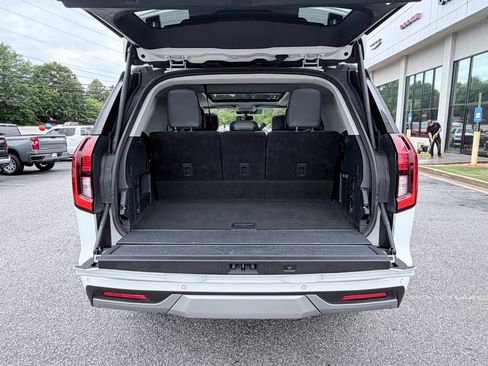 Used 2025 Ford Expedition Platinum AWD/4WD image 10