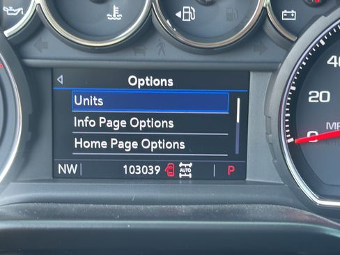Used 2019 Chevrolet Silverado 1500 LT w/ Convenience Package AWD/4WD image 30