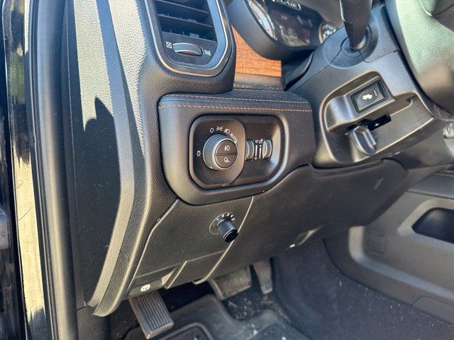 Used 2019 RAM 2500 Limited AWD/4WD image 11