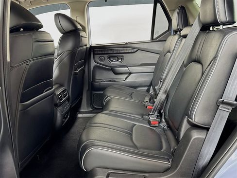 Used 2023 Honda Pilot Elite image 14