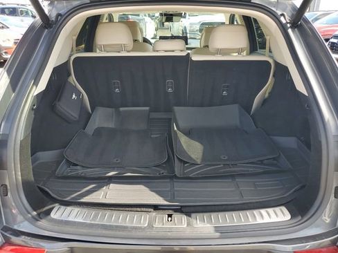 Used 2022 Genesis GV70 2.5T w/ Select Package image 9