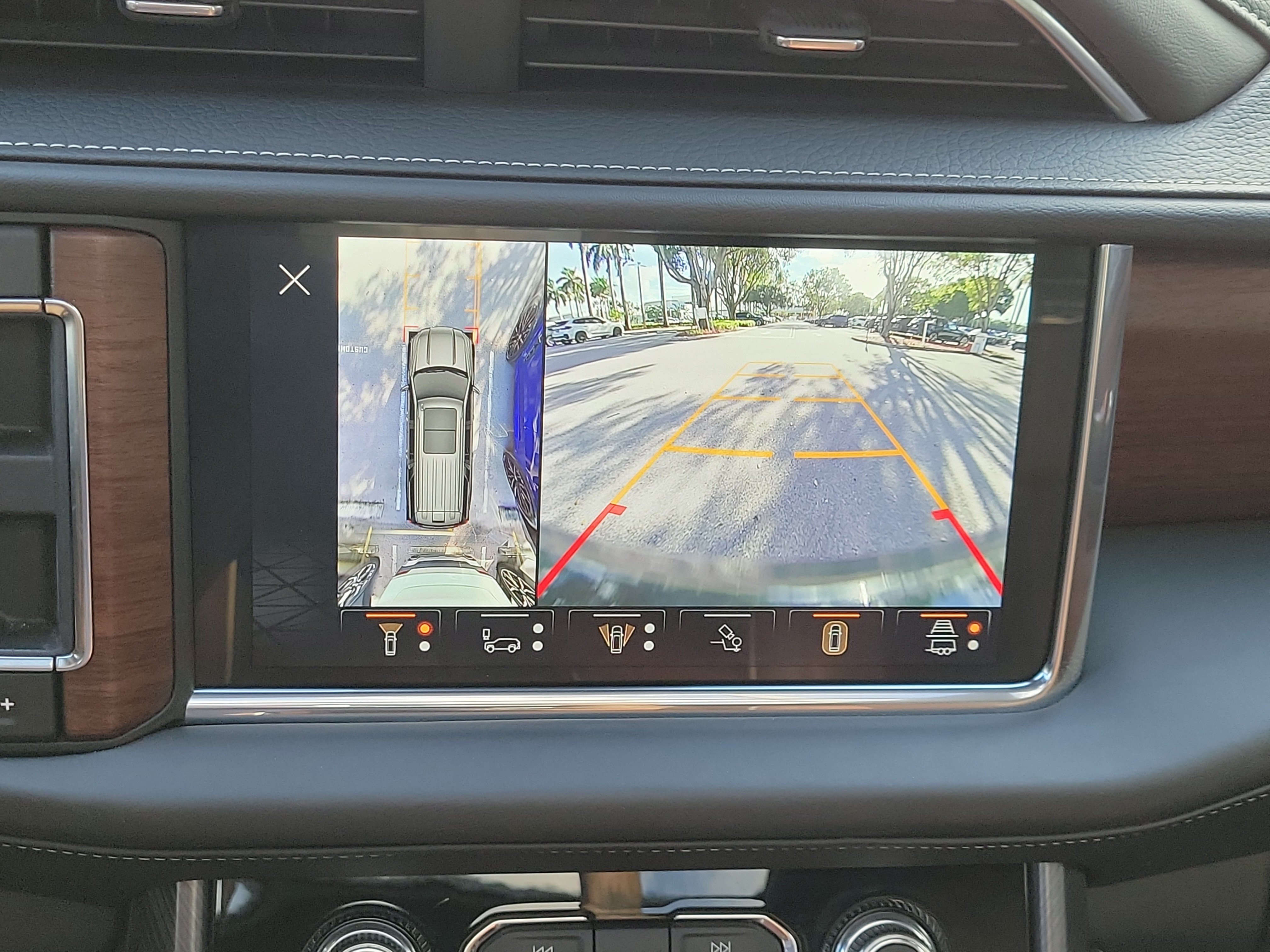Used 2024 GMC Yukon Denali Ultimate AWD/4WD image 27
