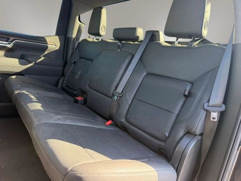 Used 2025 GMC Sierra 1500 SLT AWD/4WD image 13