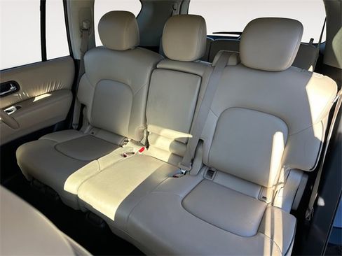 Used 2024 Nissan Armada SV image 13