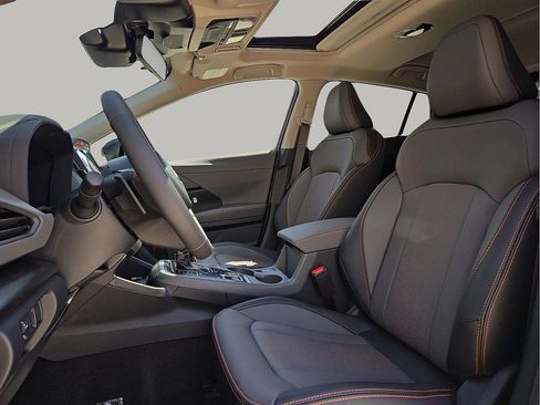 Used 2025 Subaru Crosstrek 2.5i Limited AWD/4WD image 14