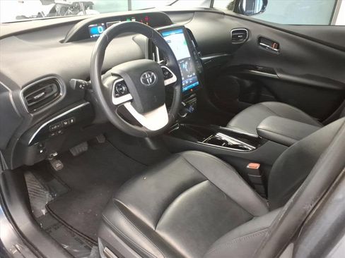 Certified 2019 Toyota Prius Prime Advanced image 9