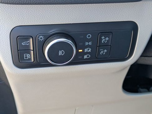 Used 2024 Ford Escape SE FWD image 14