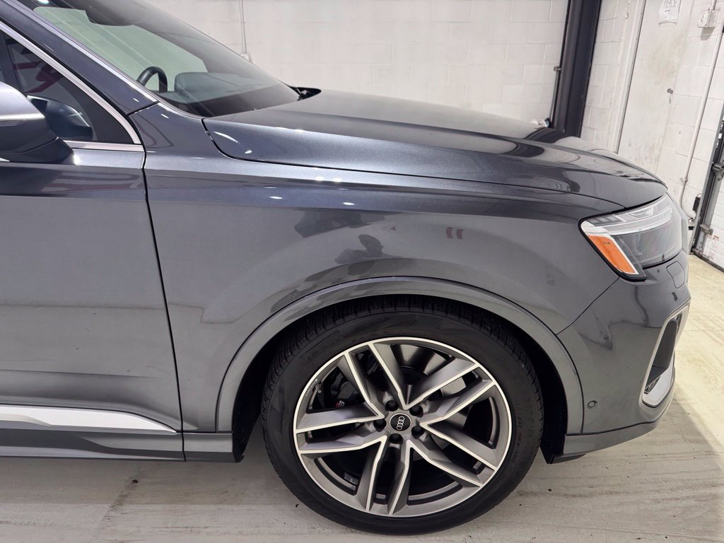 Used 2025 Audi SQ7 Prestige AWD/4WD image 8