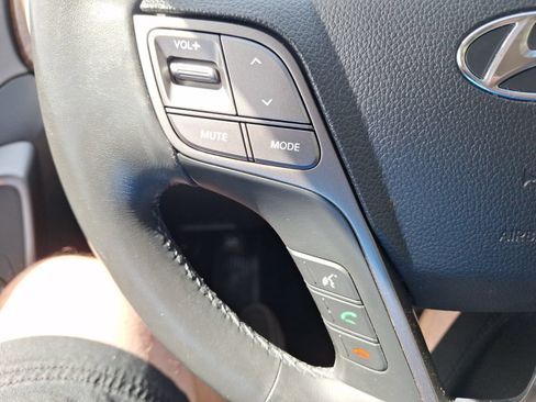 Used 2017 Hyundai Santa Fe FWD image 21