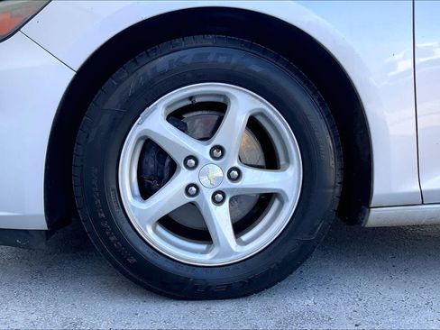Used 2016 Chevrolet Malibu LS FWD image 9