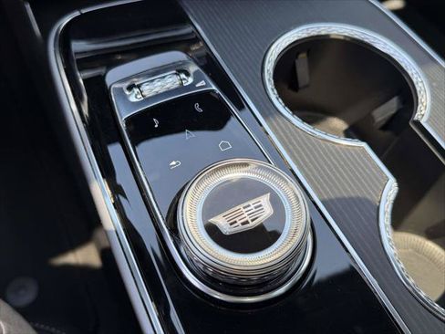 Used 2025 Cadillac Lyriq Luxury AWD/4WD image 35