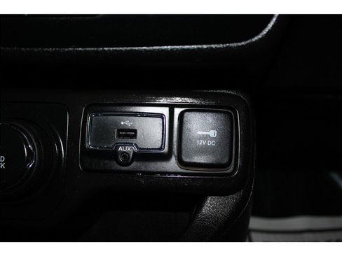 Used 2020 Jeep Renegade Sport image 30