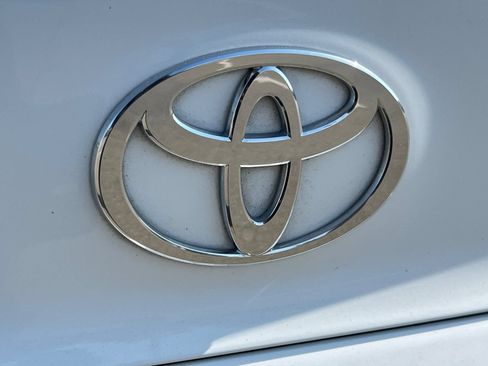Used 2025 Toyota Camry SE FWD image 50