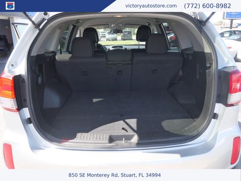 Used 2014 Kia Sorento LX FWD image 4