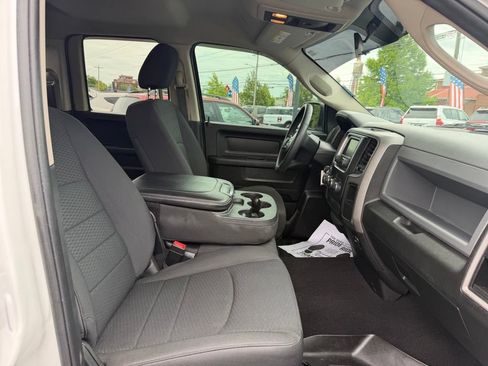 Used 2019 RAM 1500 Express w/ Express Value Package AWD/4WD image 28