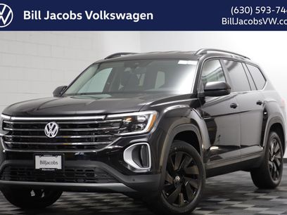 Used 2025 Volkswagen Atlas SE w/ Black Wheel Package